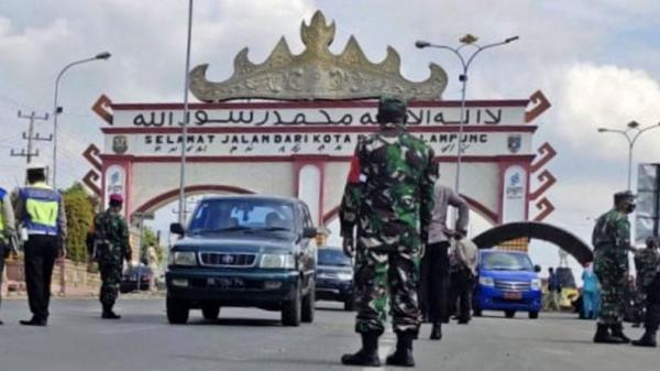 Syarat Perjalanan Darat Termasuk Mobil Pribadi Selama Ppkm