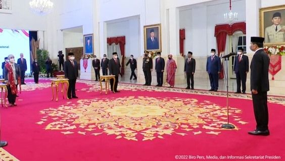 Di Istana Negara Presiden Jokowi Berikan Gelar Pahlawan Nasional