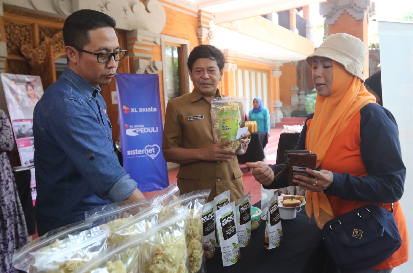 Xl Axiata Perkuat Dukungan Ke Umkm Perempuan Pesantren Dan Komunitas