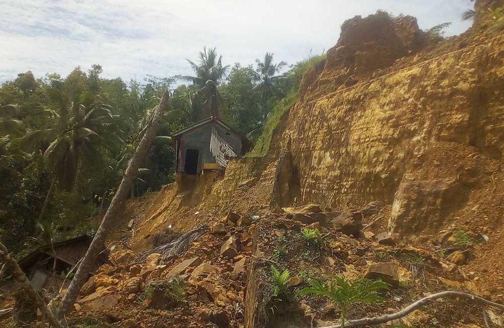 Tebing ambles 5-7 meter, di RT 3 RW 2 Dusun Siwalan Desa Ponggok