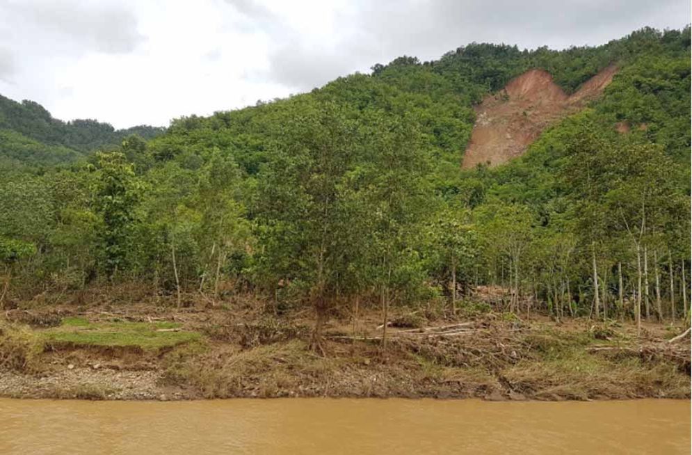 Longsoran bahan rombakan Dusun Jati, Desa Kedungbendo, Kecamatan Arjosari
