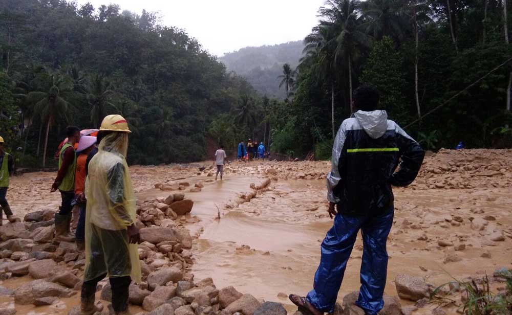 Banjir batu di Karangrejo, Sabtu (24/02/2018)