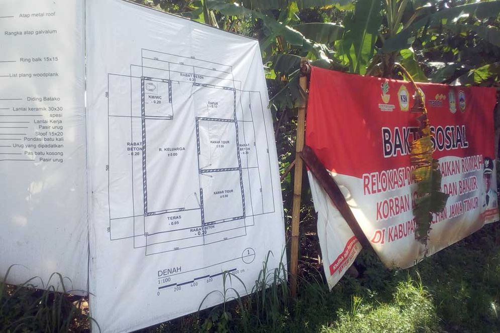 Lokasi peletakan batu pertama bantuan pembangunan rumah korban longsor di Dusun Krajan