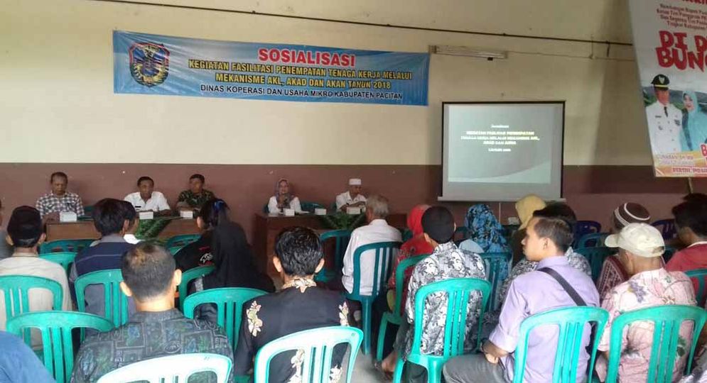 Sosialisasi penempatan tenaga kerja di Desa Bungur Kecamatan Tulakan Pacitan, Rabu (07/03/2018)