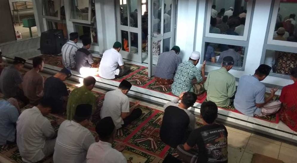 Doa bersama warga binaan Rutan Kelas II B Pacitan