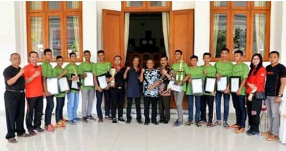 Atlet berprestasi yang mendapat apresiasi dari Pemkab Pacitan