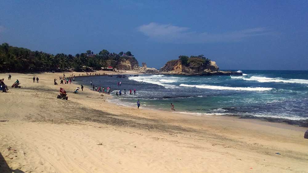 Pantai Klayar Pacitan