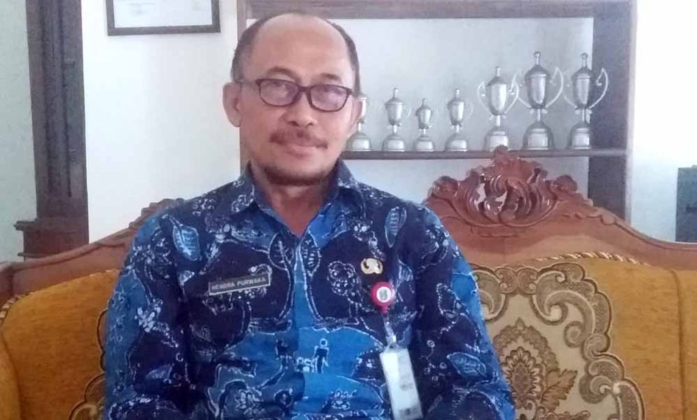 dr. Th. Hendra Purwaka