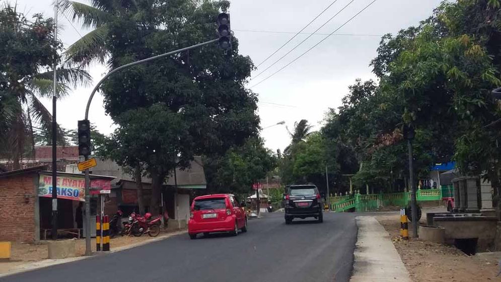 Salah satu ruas jalan di Kabupaten Pacitan
