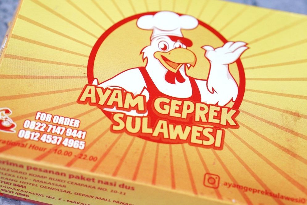 Ayam Geprek Sulawesi: Makanan Enak Favorit Di Makassar