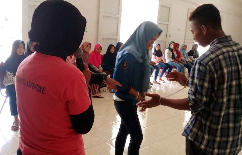 Salah satu permainan dalam program Kejari di Desa Dadapan