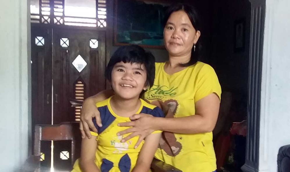 Rahayuning Tyas bersama ibunya, Sarbiyah