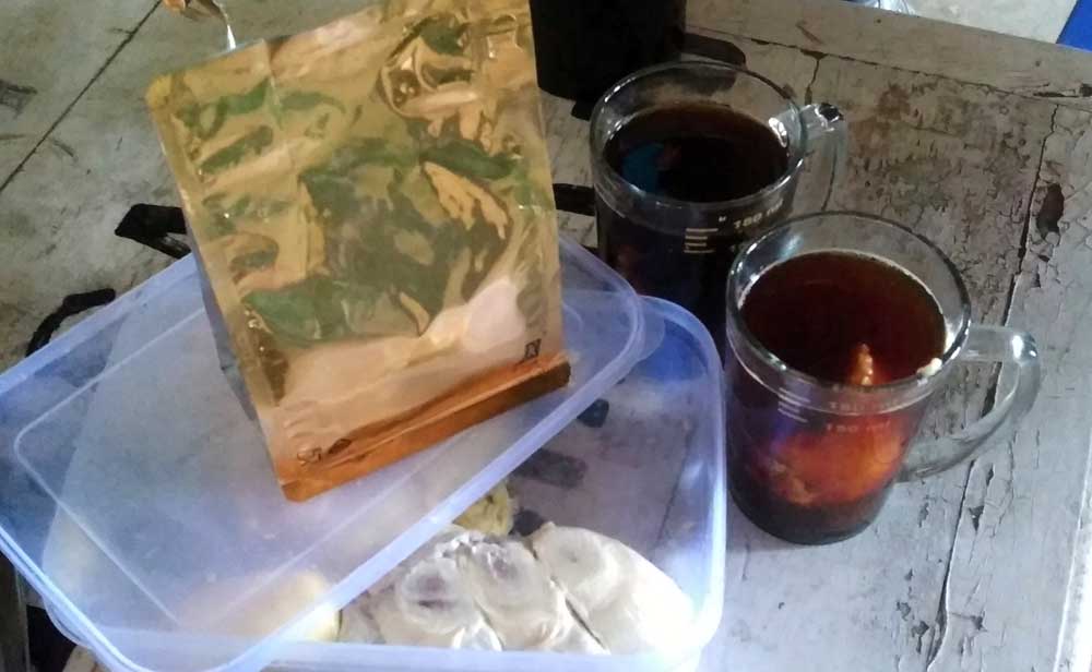 Kopi hitam bercampur dengan durian membuat aroma kopi lebih nendang