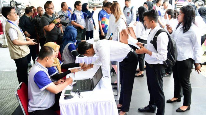 Penundaan Pengangkatan CPNS Membuat Nasib Peserta Terombang-ambing