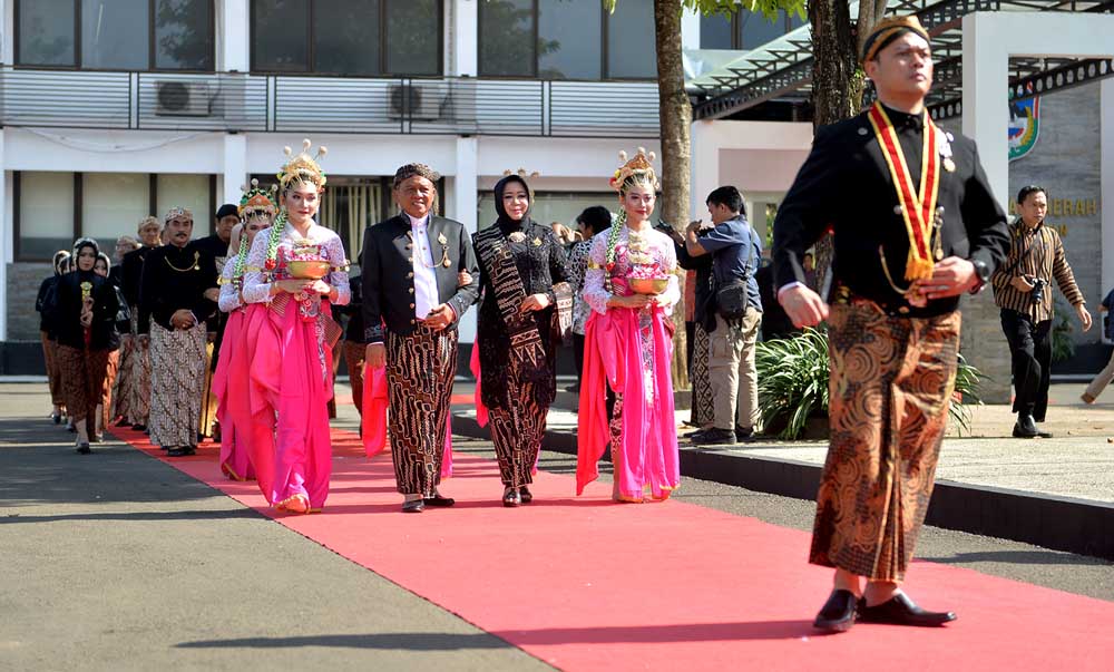 Prosesi Tirta Wening dan Rucuh Pace Rabu (19/02/2019)