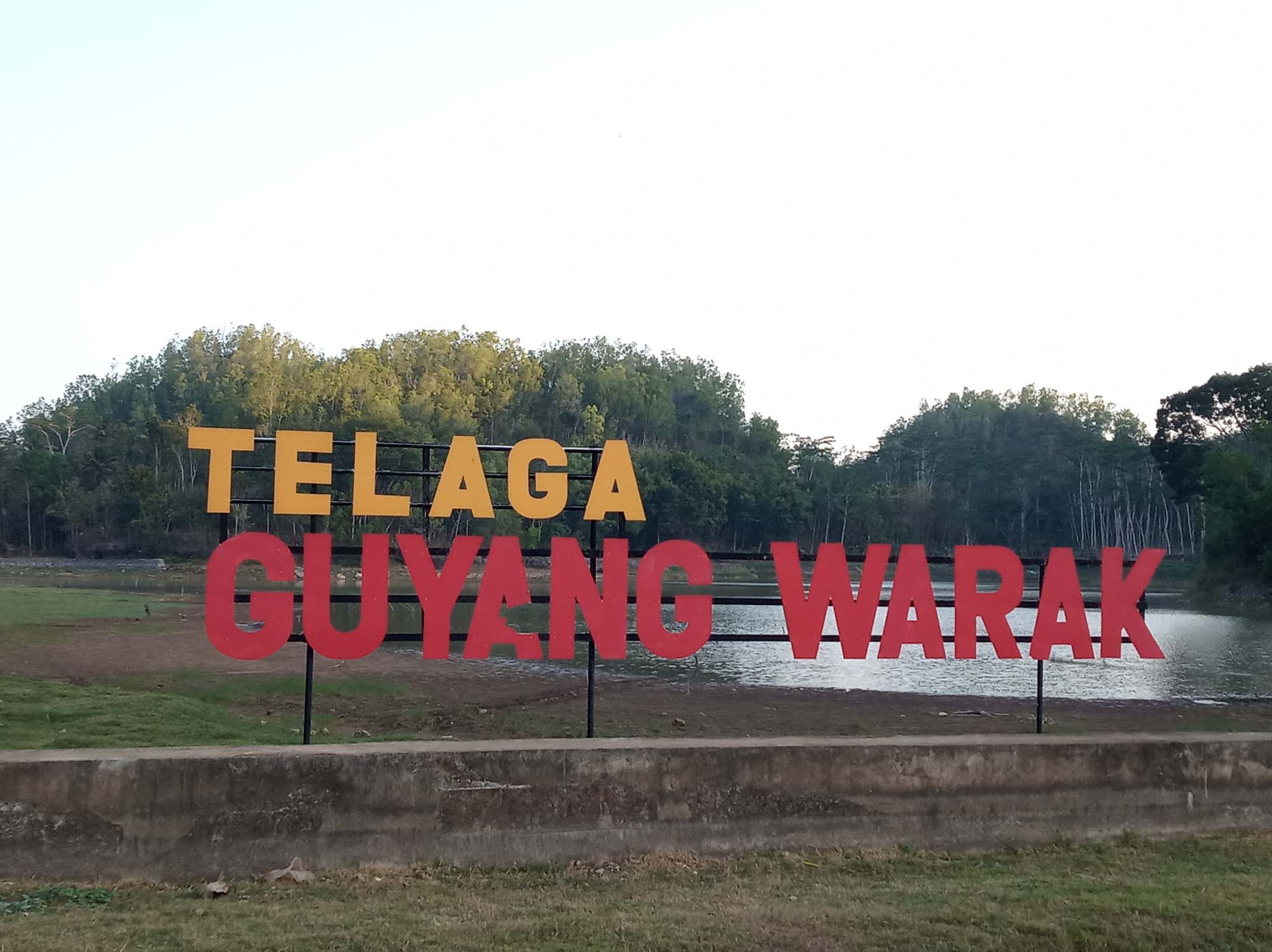 Telaga Guyang Warak