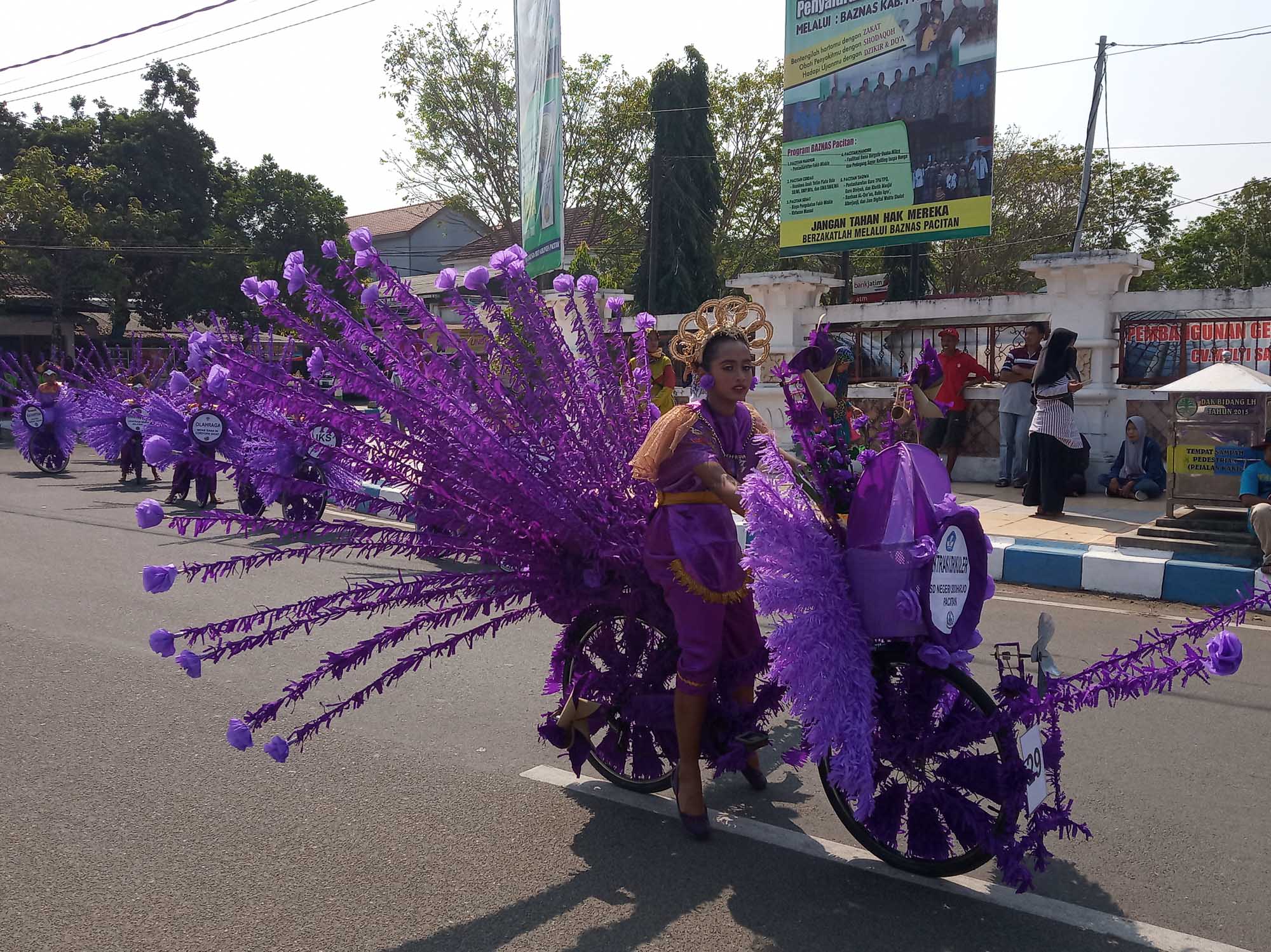 Pawai sepeda hias di Pacitan