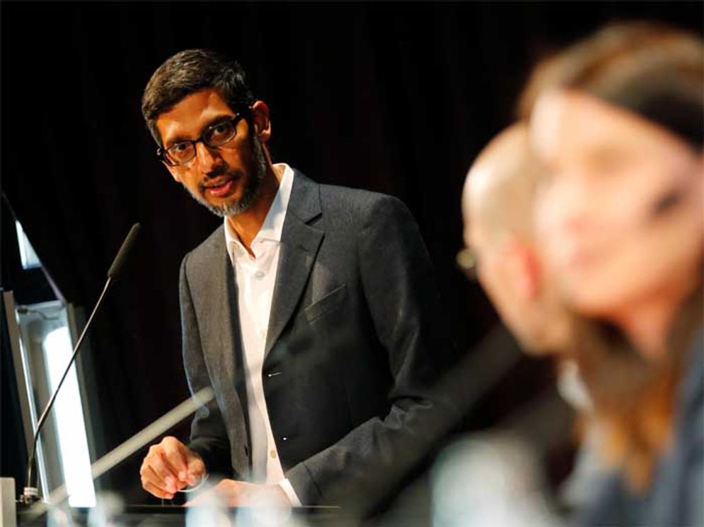 Bos Google Beri Peringatan: Jangan Percaya Begitu Saja Apa yang AI Katakan