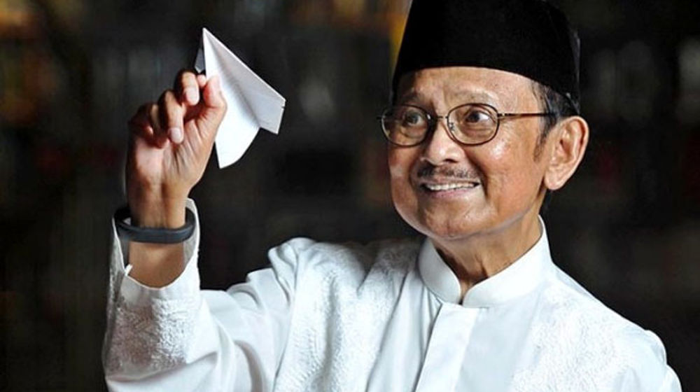 Resep Habibie Jinakkan Dolar dari Rp16.800 ke Rp6.000-an