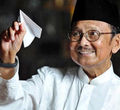 Resep Habibie Jinakkan Dolar dari Rp16.800 ke Rp6.000-an