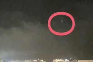 Objek Misterius di Tengah Badai Listrik Menarik Perhatian NASA