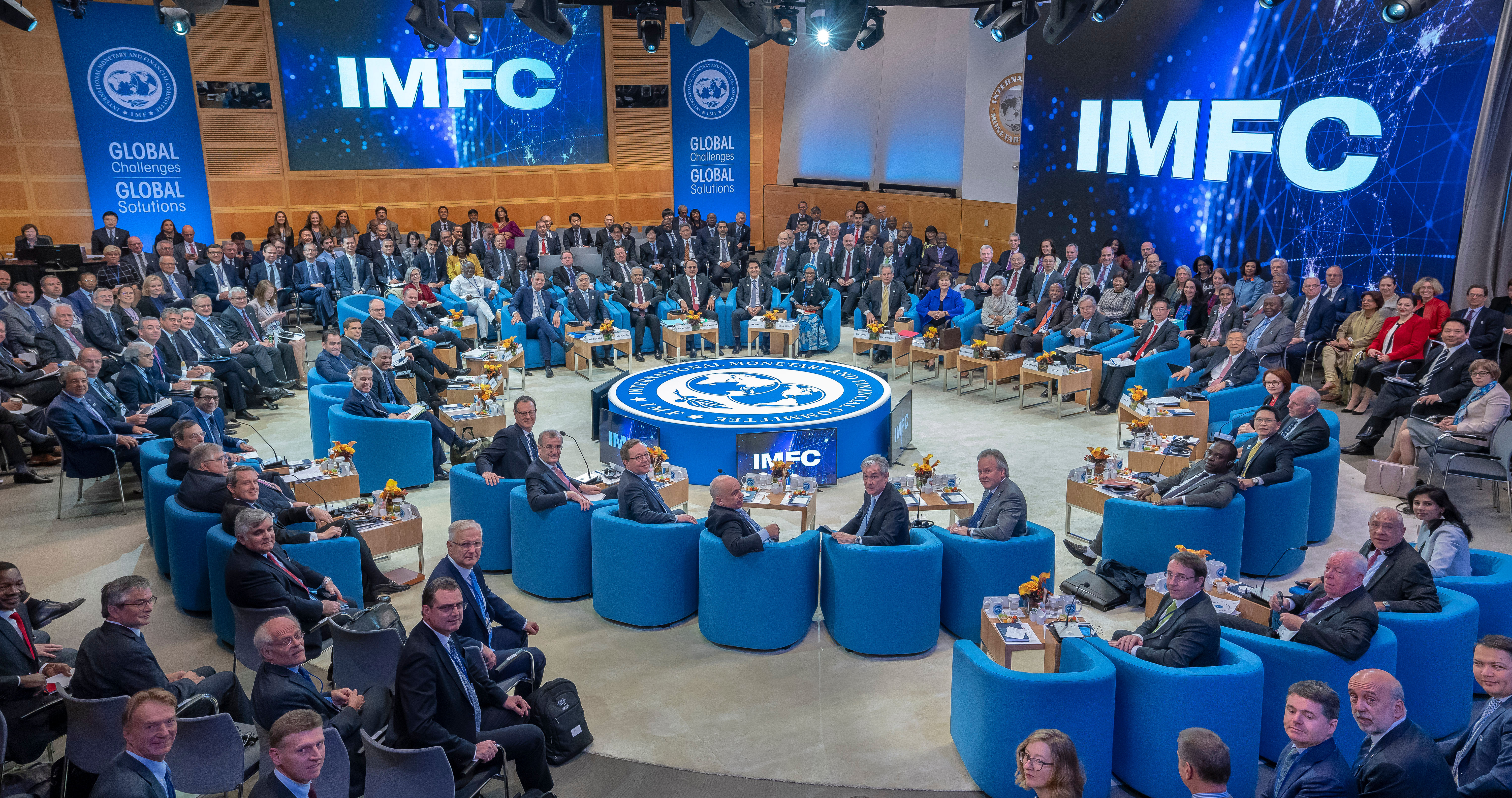 <p>Plenary meeting International Monetary and Financial Committee (IFMC) berlangsung di markas IMF selama Pertemuan Tahunan IMF/World Bank, 19 Oktober 2019, di Washington DC, Amerika Serikat.</p>
