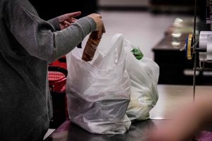 <p>Sumber: The Guardian.</p>
