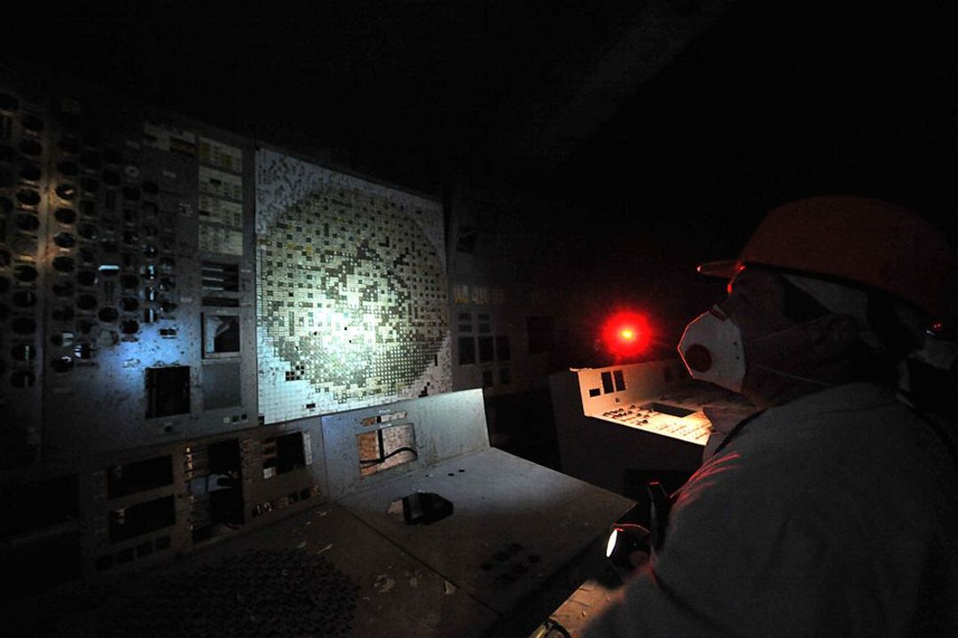 Kini Anda Bisa Mengunjungi Jantung Mimpi Buruk Chernobyl