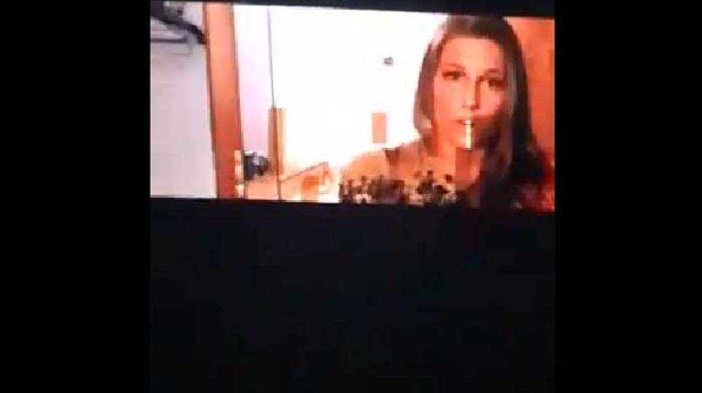 Papan Iklan Elektronik Putar Video Porno, Pengemudi Kebingungan