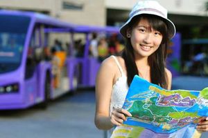 Enam Bulan Turis China Habiskan Rp1,8 Biliun di Luar Negeri