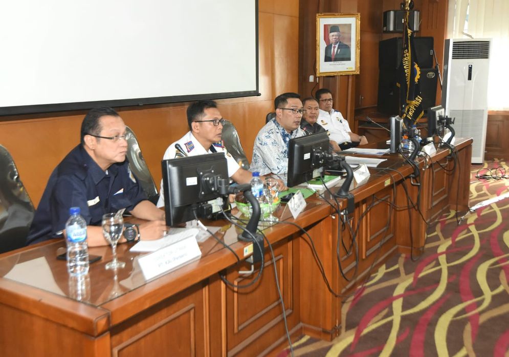 suasana rapat pemindahan stasiun kereta 