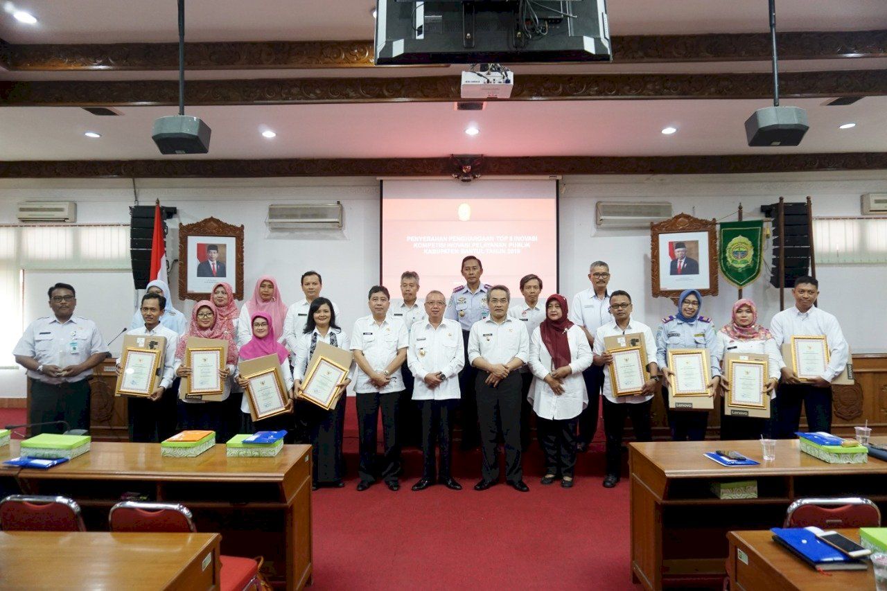 Pemkab Bantul memberikan penghargaan kepada 8 top inovasi
