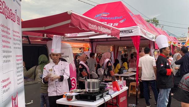 Si Tabung Pinky Bright Gas Semarakkan Kotabumi Food Festival 2019
