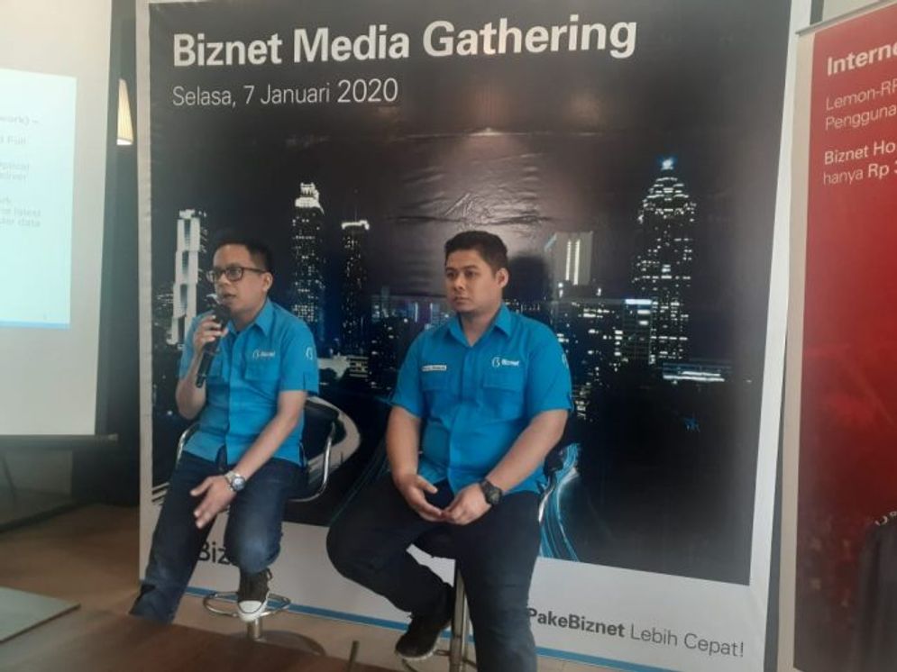 President Director Biznet Adi Kusma saat menjelaskan perluasan jaringan internet di Bandar Lampung