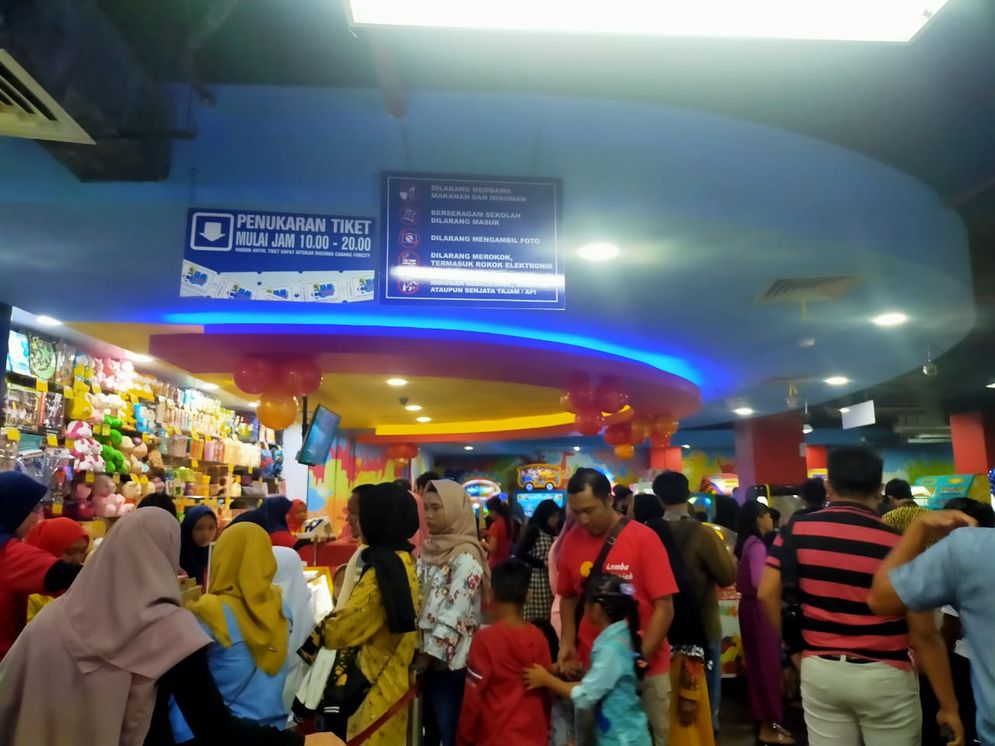 Suasana Timezone Simpur Center