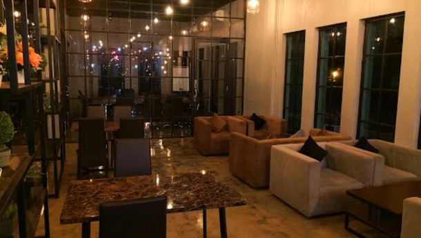 Akabay Tempat Ngopi Nyaman Dengan Konsep Classic Luxury 