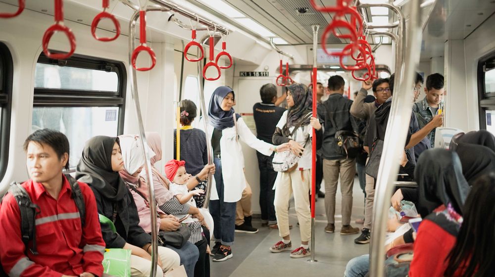 <p>lrtjakarta.co.id</p>
