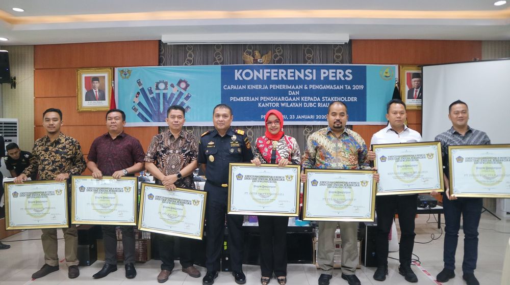 <p>beacukai.go.id</p>
