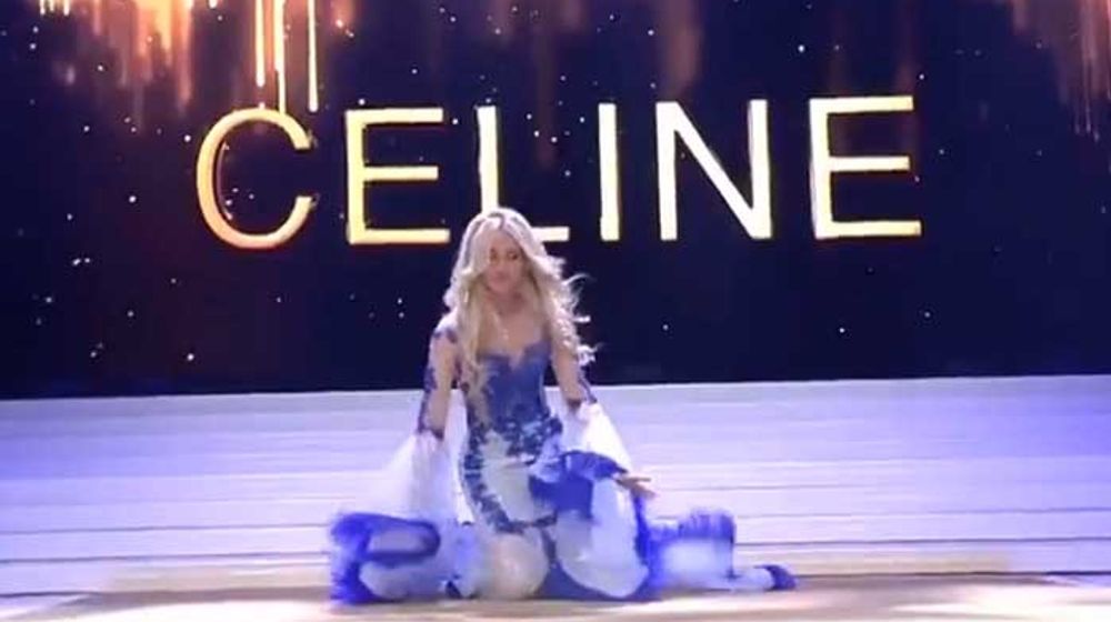 Aduh, Miss Belgia 2020 Tersandung di Panggung dan Kehilangan Bra