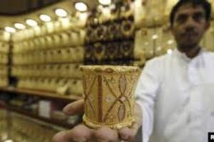 Berburu Perhiasan Emas di Arab