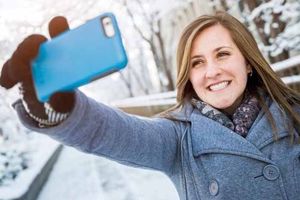 Risiko Mengintai, Hati-Hati Gunakan Kamera Cantik