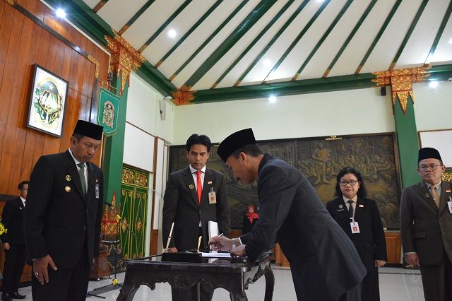 Pelantikan 3 pejabat di lingkungan Pemkot Yogyakarta
