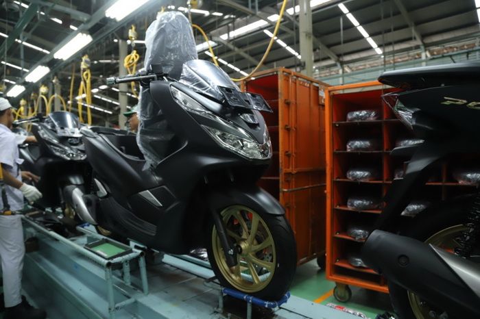 Honda PCX Semakin Istimewa (Astra Honda Motor)