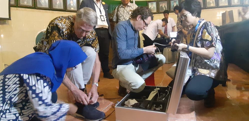 Tes alat yang bisa membantu penderita diabetes agar terhindari dari luka.
