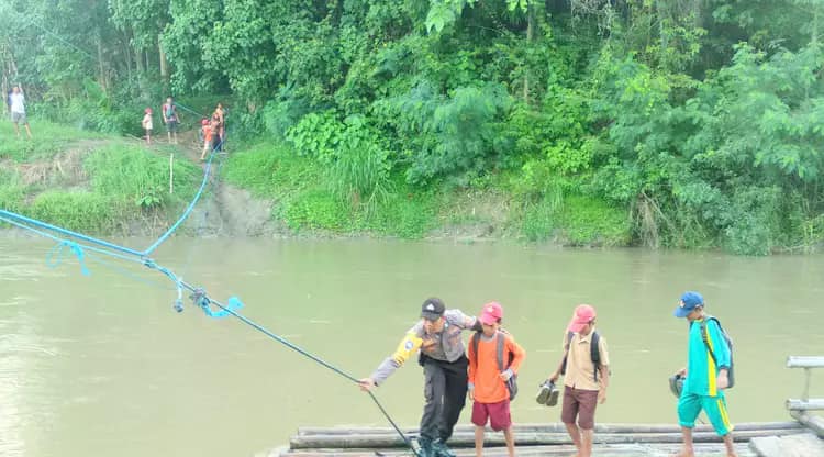ilustrasi orang menyeberang menggunakan rakit. 