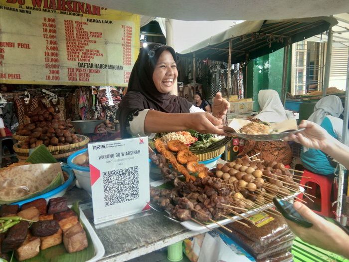Transaksi di malioboro semakin mudah karena tidak membutuhkan uang tunai (Dana)