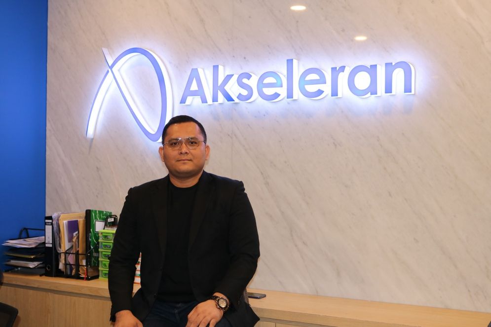 Senior Vice President Coporate Communication Akseleran Rimba Laut
