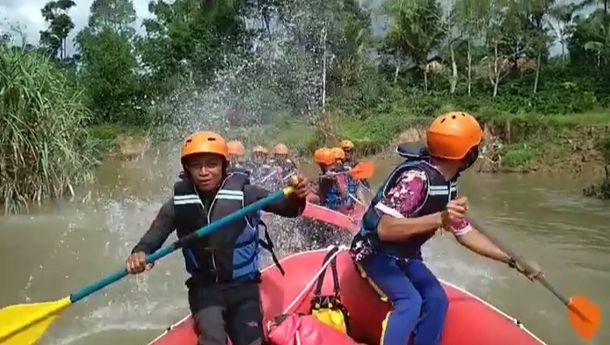 Arung Jeram Way Besai Lampung Barat, Wisata Alam Pacu Adrenalin