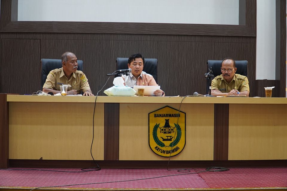 Ibnu Sina saat memimpin rapat persiapan evem BSF