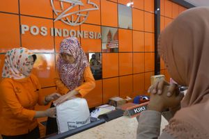 Ilustrasi layanan PT POS Indonesia
